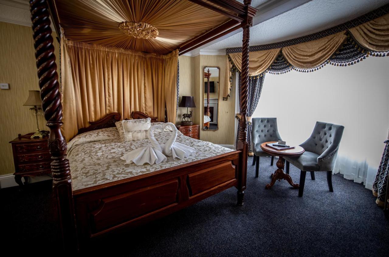 Kings Croft Hotel Понтефракт Екстер'єр фото
