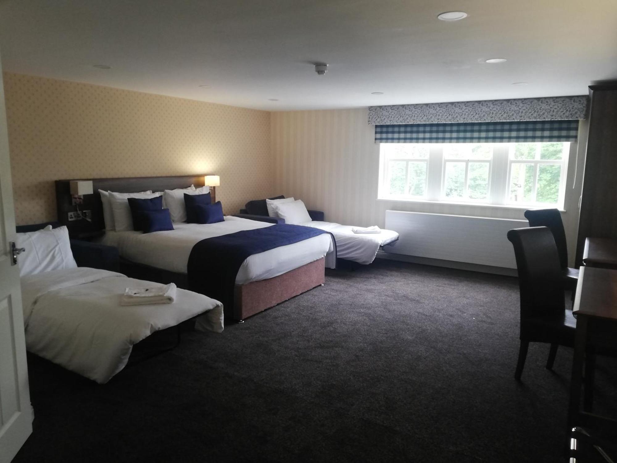 Kings Croft Hotel Понтефракт Екстер'єр фото