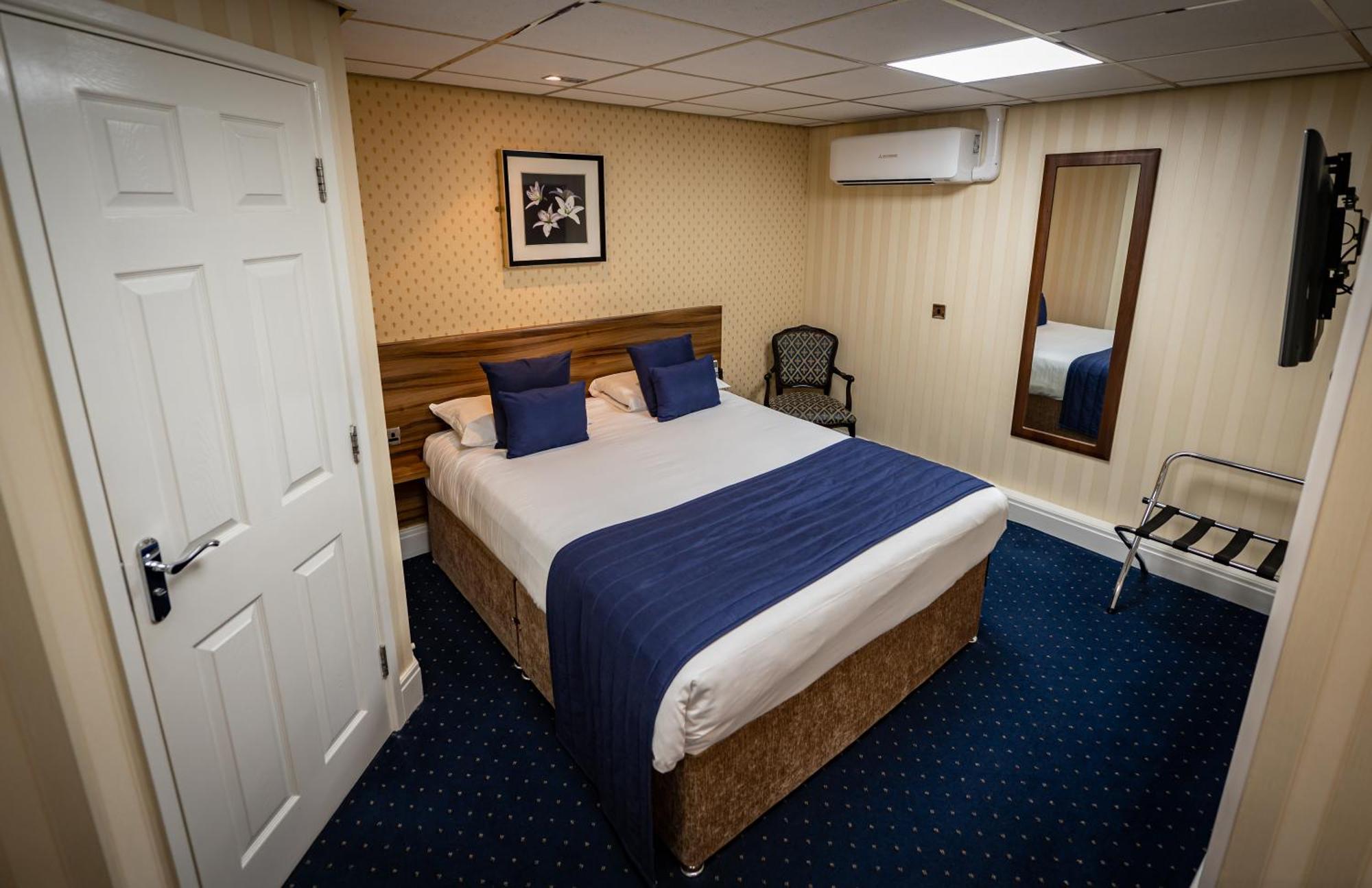 Kings Croft Hotel Понтефракт Екстер'єр фото