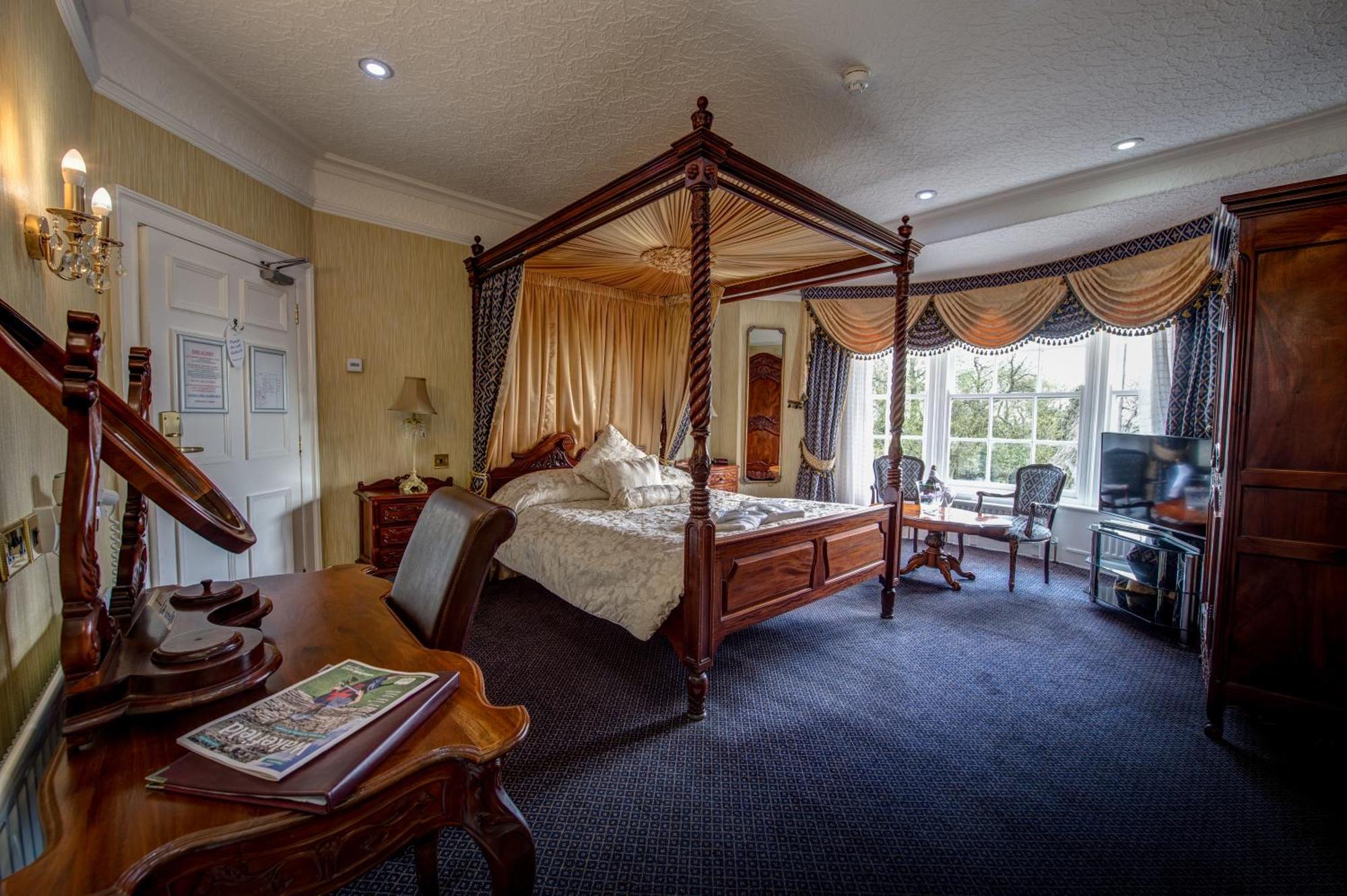 Kings Croft Hotel Понтефракт Екстер'єр фото